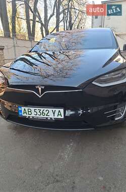 Внедорожник / Кроссовер Tesla Model X 2018 в 