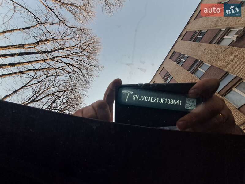 Позашляховик / Кросовер Tesla Model X 2018 в Вінниці