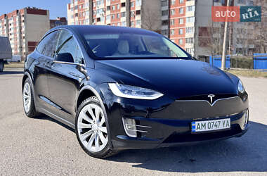 Позашляховик / Кросовер Tesla Model X 2018 в 