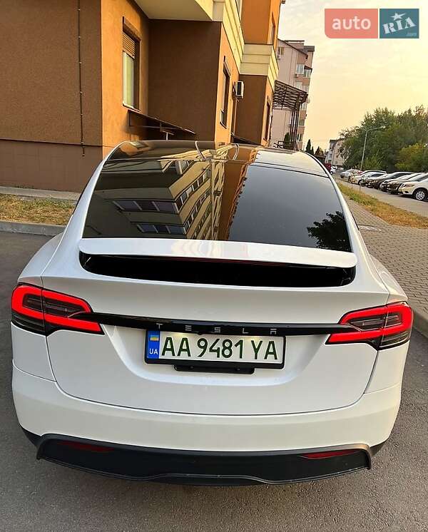 Позашляховик / Кросовер Tesla Model X 2023 в Києві