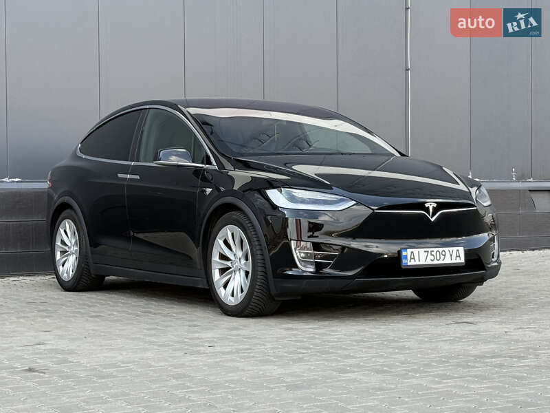 Позашляховик / Кросовер Tesla Model X 2019 в Києві