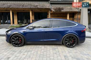 Позашляховик / Кросовер Tesla Model X 2016 в 