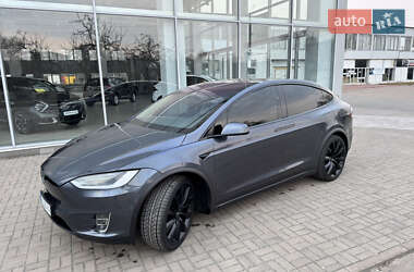 Позашляховик / Кросовер Tesla Model X 2019 в 