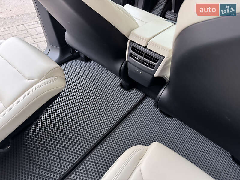 Позашляховик / Кросовер Tesla Model X 2019 в Чернігові
