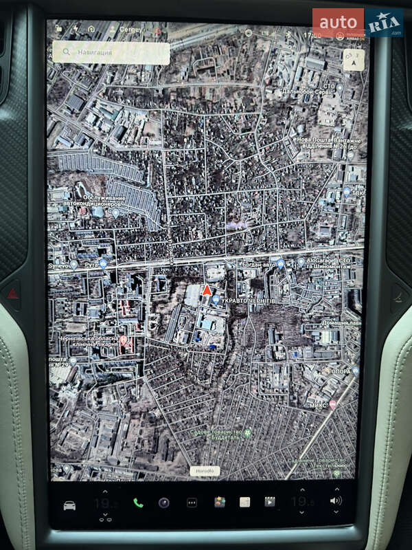 Позашляховик / Кросовер Tesla Model X 2019 в Чернігові