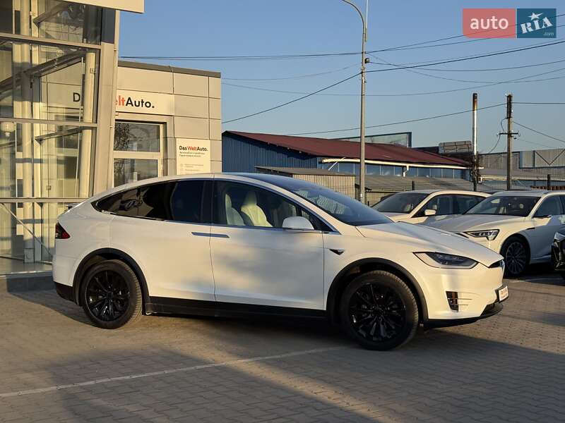 Позашляховик / Кросовер Tesla Model X 2020 в Чернівцях фото 2 Позашляховик / Кросовер Tesla Model X 2020 в Чернівцях