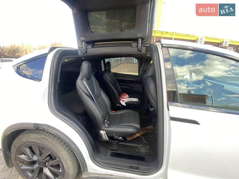 Внедорожник / Кроссовер Tesla Model X 2021 в Полтаве фото 25 Внедорожник / Кроссовер Tesla Model X 2021 в Полтаве