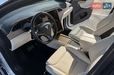 Позашляховик / Кросовер Tesla Model X 2020 в 