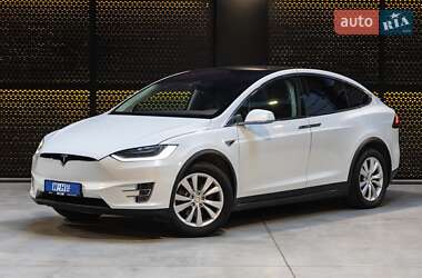 Внедорожник / Кроссовер Tesla Model X 2017 в 