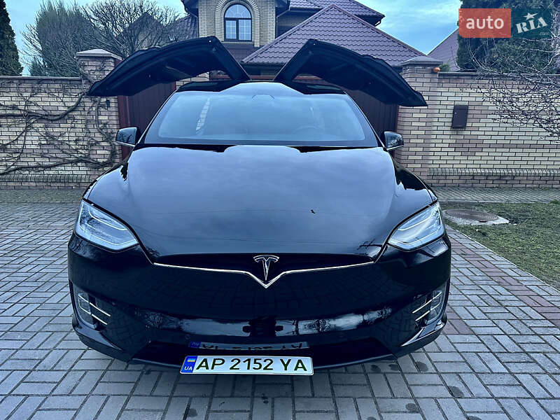 Позашляховик / Кросовер Tesla Model X 2018 в Хмельницькому