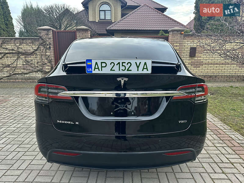 Позашляховик / Кросовер Tesla Model X 2018 в Хмельницькому