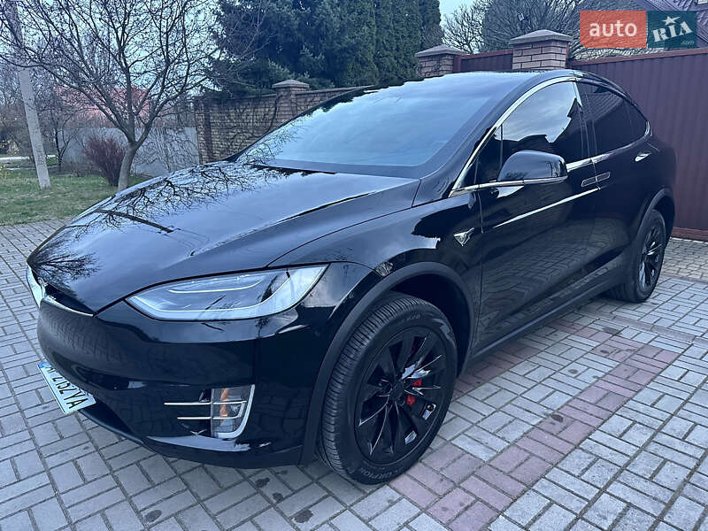 Позашляховик / Кросовер Tesla Model X 2018 в Хмельницькому