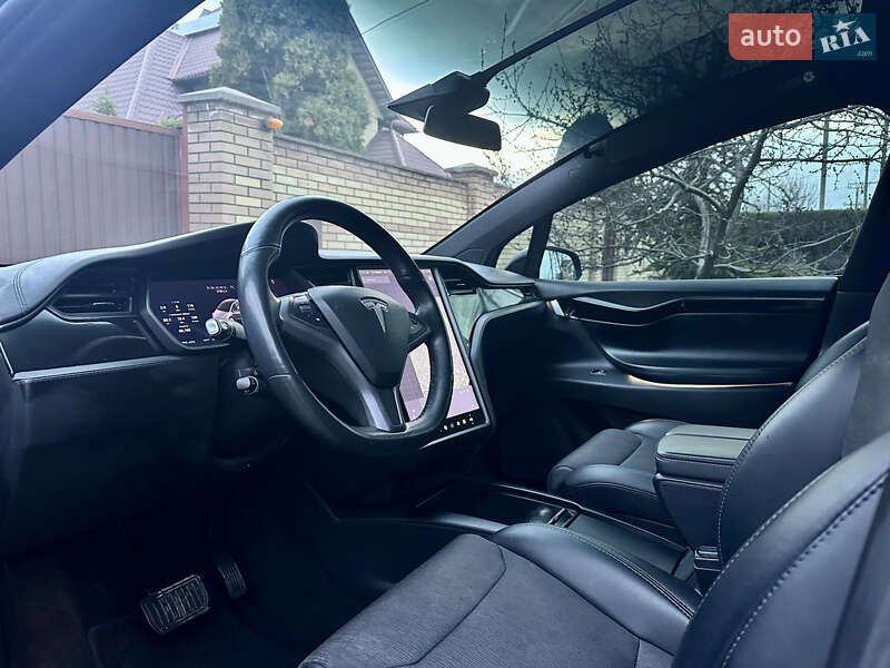 Позашляховик / Кросовер Tesla Model X 2018 в Хмельницькому