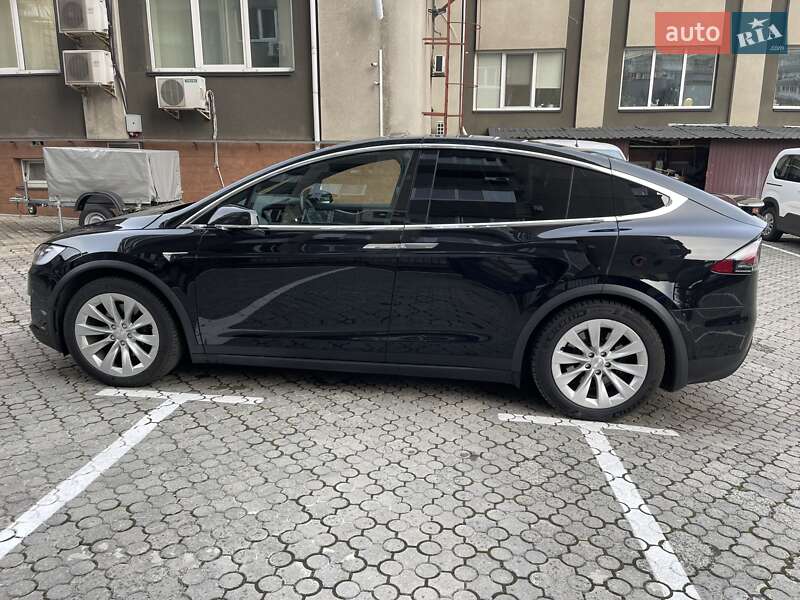 Позашляховик / Кросовер Tesla Model X 2019 в Києві фото 10 Позашляховик / Кросовер Tesla Model X 2019 в Києві