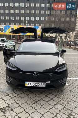 Внедорожник / Кроссовер Tesla Model X 2019 в 