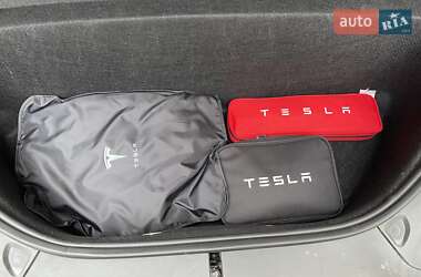 Внедорожник / Кроссовер Tesla Model X 2019 в 