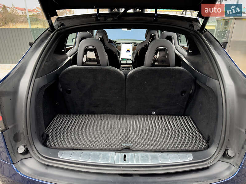 Внедорожник / Кроссовер Tesla Model X 2016 в Львове