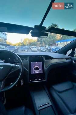 Позашляховик / Кросовер Tesla Model X 2020 в 