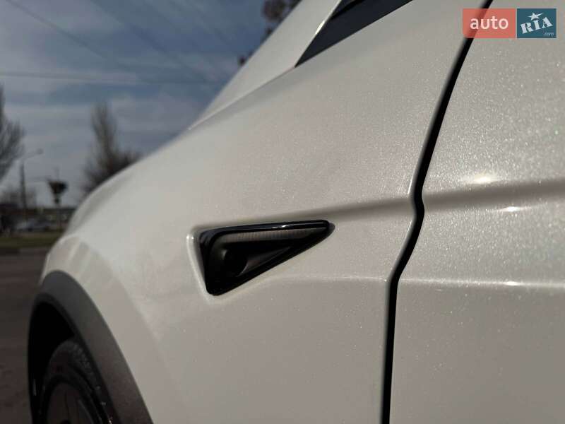Внедорожник / Кроссовер Tesla Model X 2022 в Запорожье