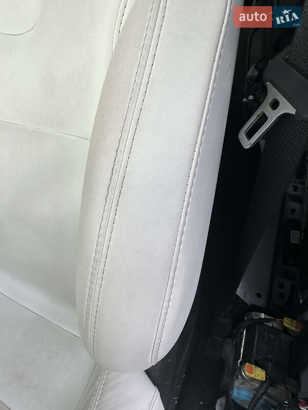 Позашляховик / Кросовер Tesla Model X 2019 в Харкові фото 5 Позашляховик / Кросовер Tesla Model X 2019 в Харкові