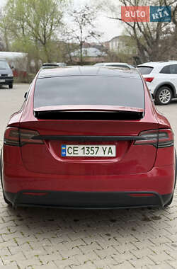 Позашляховик / Кросовер Tesla Model X 2016 в 