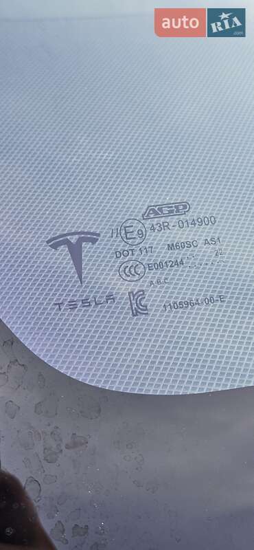 Позашляховик / Кросовер Tesla Model X 2017 в Харкові