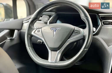 Внедорожник / Кроссовер Tesla Model X 2018 в 