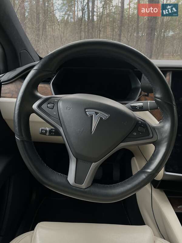Позашляховик / Кросовер Tesla Model X 2020 в Броварах
