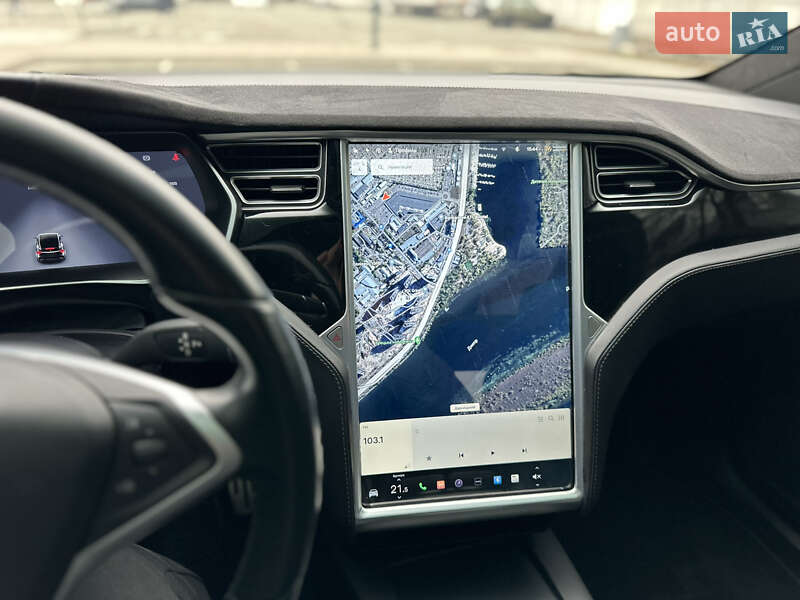 Позашляховик / Кросовер Tesla Model X 2015 в Києві