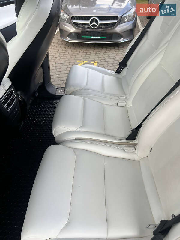 Внедорожник / Кроссовер Tesla Model X 2016 в Львове
