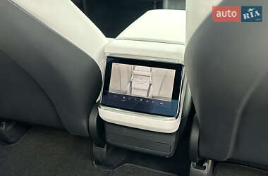 Позашляховик / Кросовер Tesla Model X 2022 в 