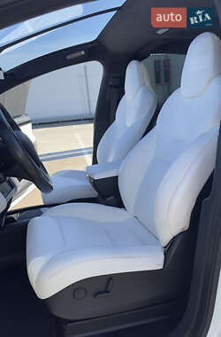 Внедорожник / Кроссовер Tesla Model X 2019 в 