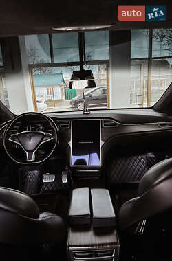 Внедорожник / Кроссовер Tesla Model X 2016 в 