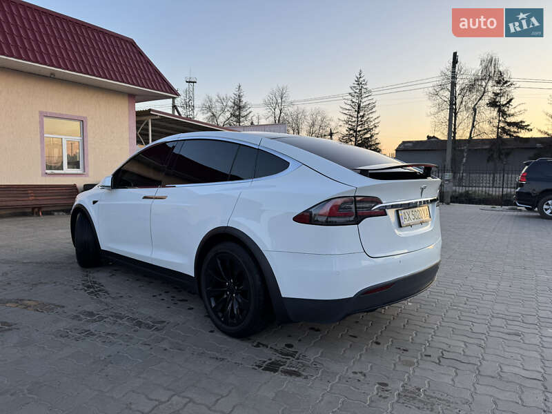 Внедорожник / Кроссовер Tesla Model X 2016 в Харькове