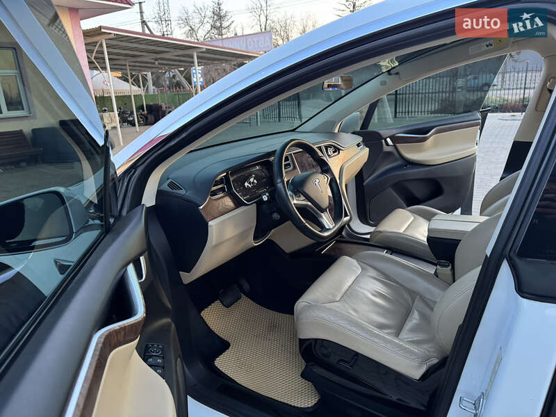 Внедорожник / Кроссовер Tesla Model X 2016 в Харькове