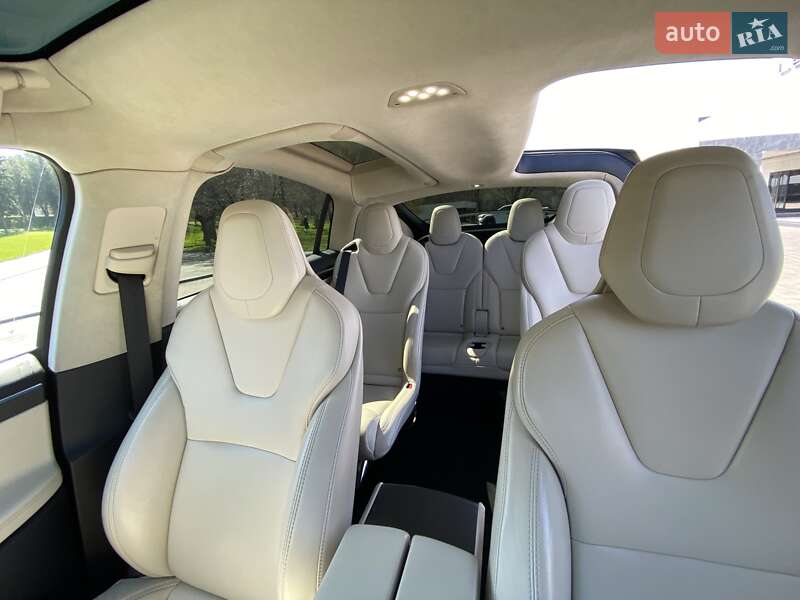 Внедорожник / Кроссовер Tesla Model X 2018 в Кременчуге фото 18 Внедорожник / Кроссовер Tesla Model X 2018 в Кременчуге