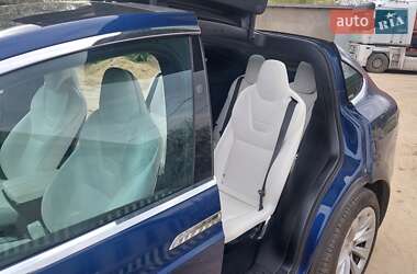 Внедорожник / Кроссовер Tesla Model X 2016 в 