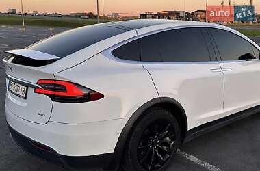 Внедорожник / Кроссовер Tesla Model X 2016 в 