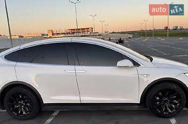 Внедорожник / Кроссовер Tesla Model X 2016 в 