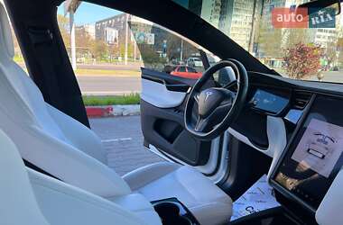 Внедорожник / Кроссовер Tesla Model X 2020 в 