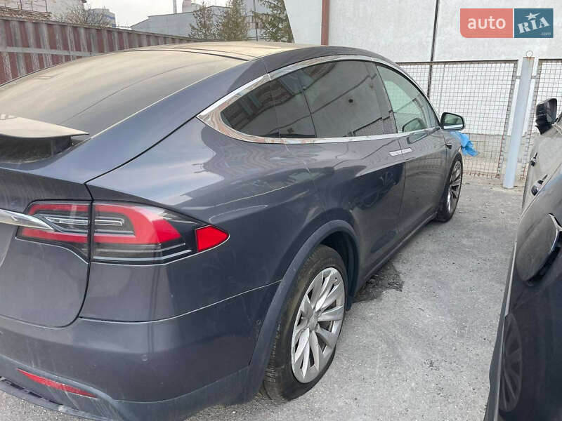 Позашляховик / Кросовер Tesla Model X 2020 в Дніпрі