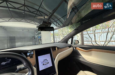 Внедорожник / Кроссовер Tesla Model X 2020 в 