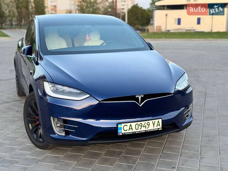 Позашляховик / Кросовер Tesla Model X 2017 в Черкасах