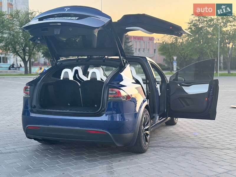Позашляховик / Кросовер Tesla Model X 2017 в Черкасах