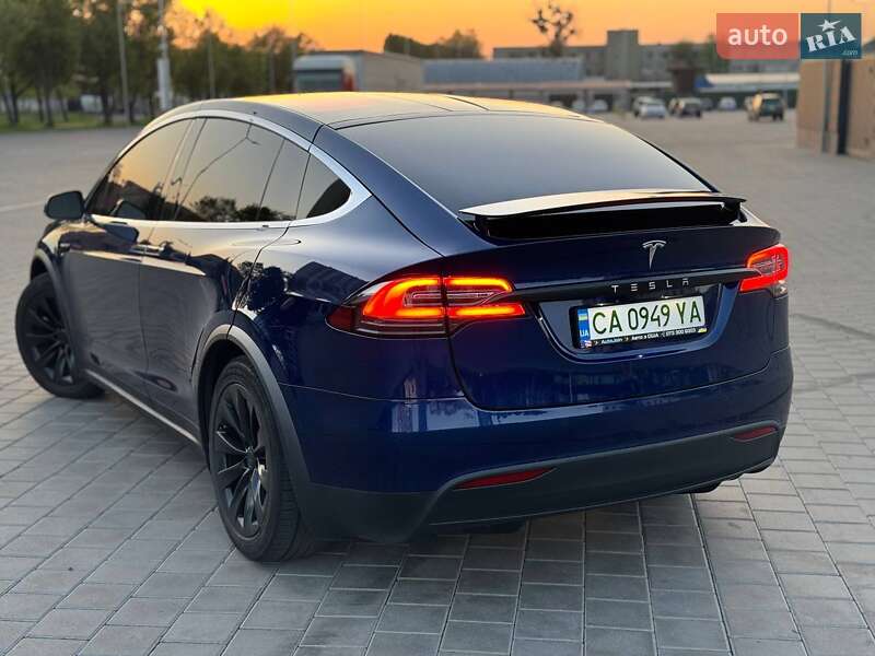 Позашляховик / Кросовер Tesla Model X 2017 в Черкасах