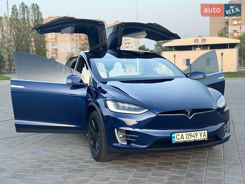 Позашляховик / Кросовер Tesla Model X 2017 в Черкасах