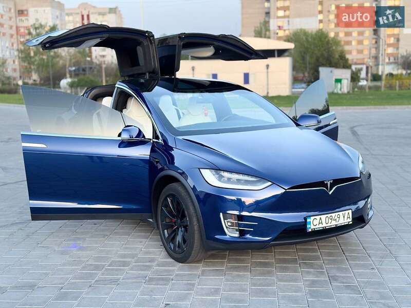 Позашляховик / Кросовер Tesla Model X 2017 в Черкасах