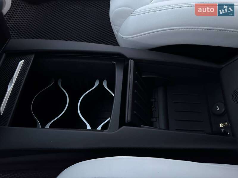 Позашляховик / Кросовер Tesla Model X 2017 в Черкасах