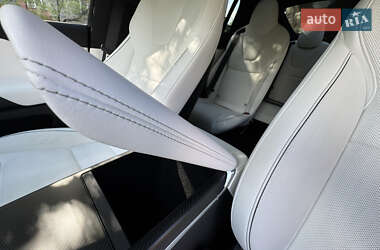 Внедорожник / Кроссовер Tesla Model X 2022 в 