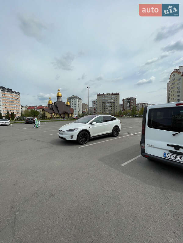Внедорожник / Кроссовер Tesla Model X 2019 в Ивано-Франковске